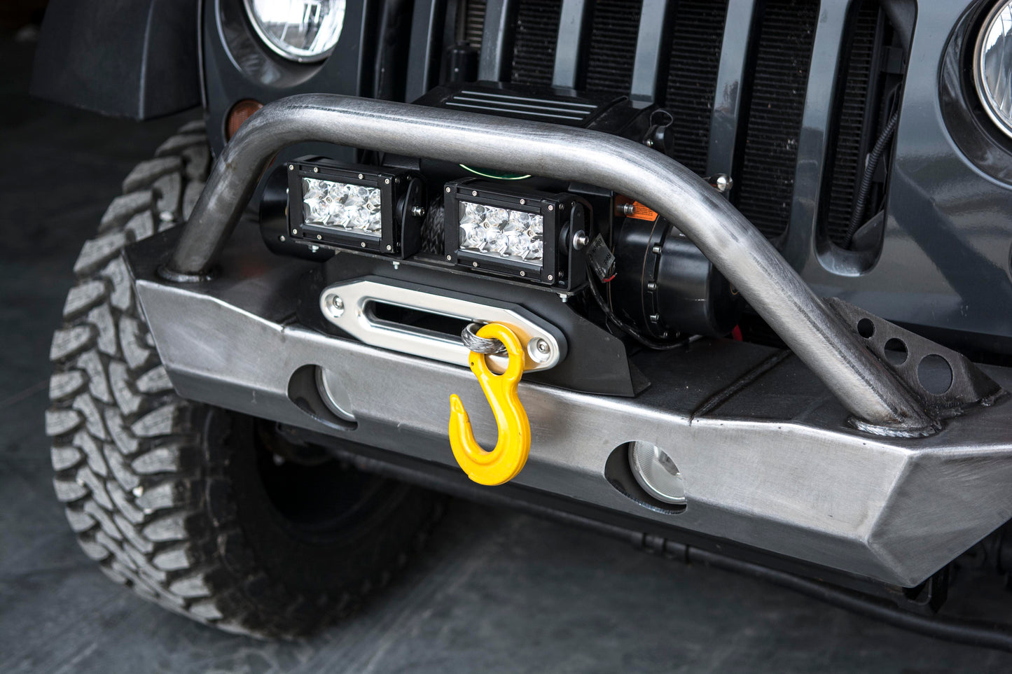 Destroyer Front Bumper Aux Light Mount