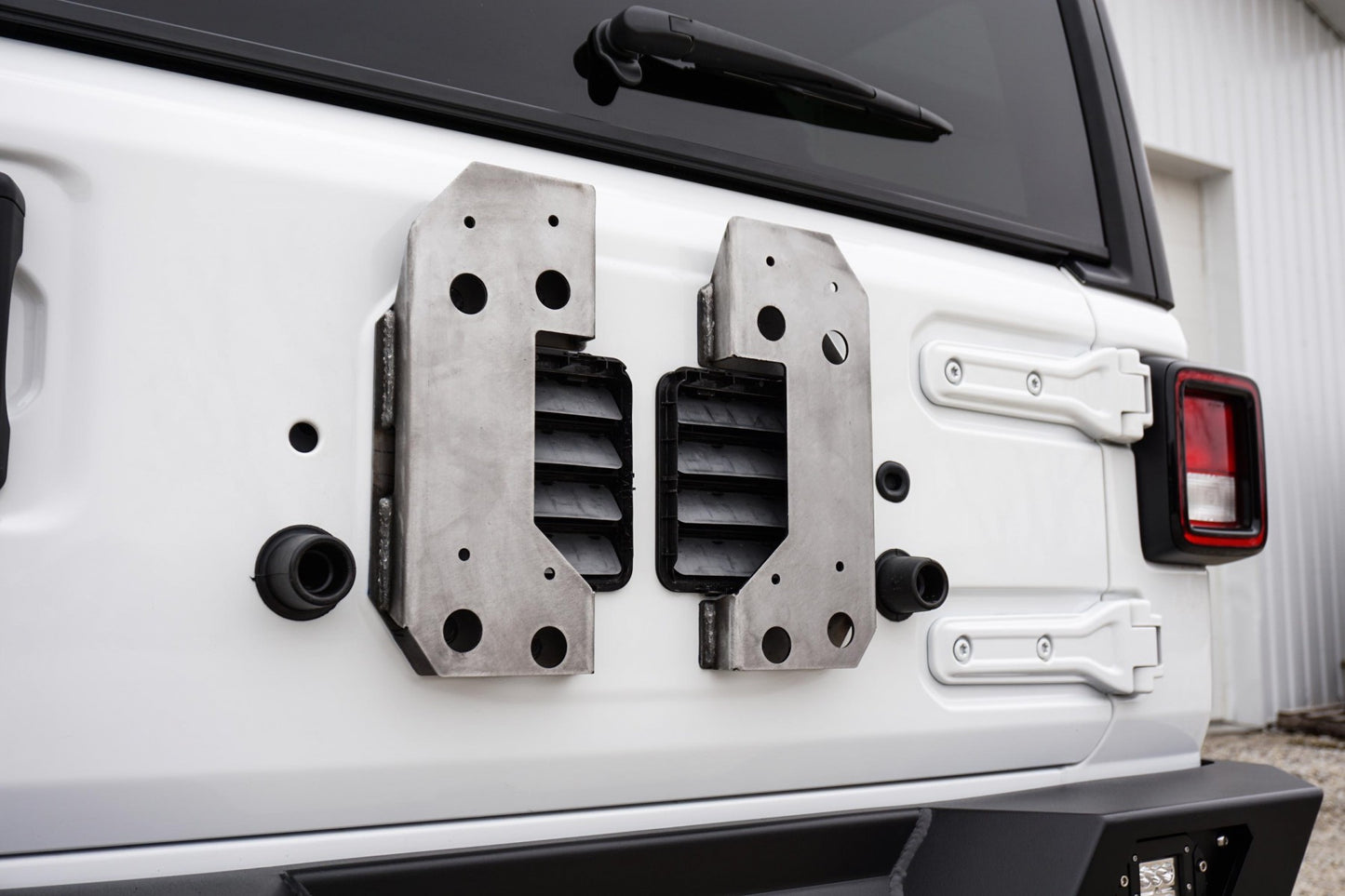 JL Spare Tire Riser